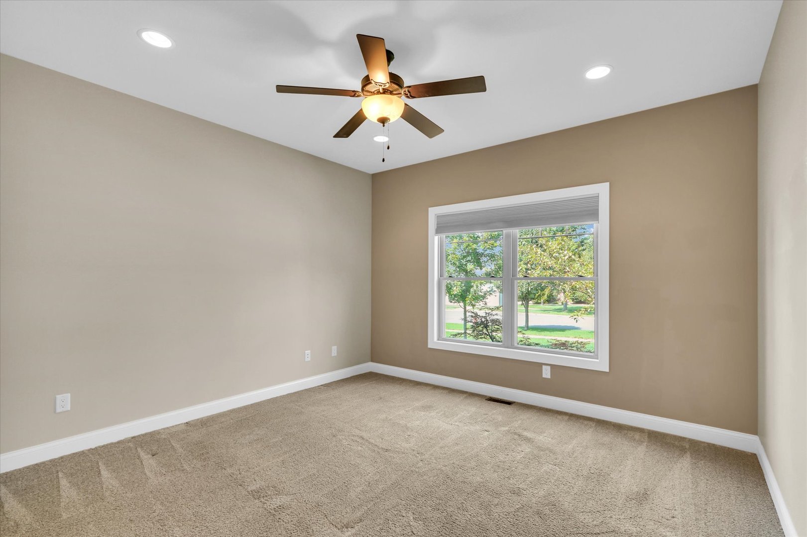 1601 Delane Drive Property Photo 27
