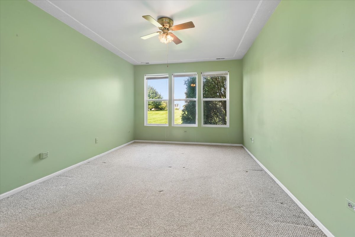 3323 Bromley Lane 3323 Property Photo 16
