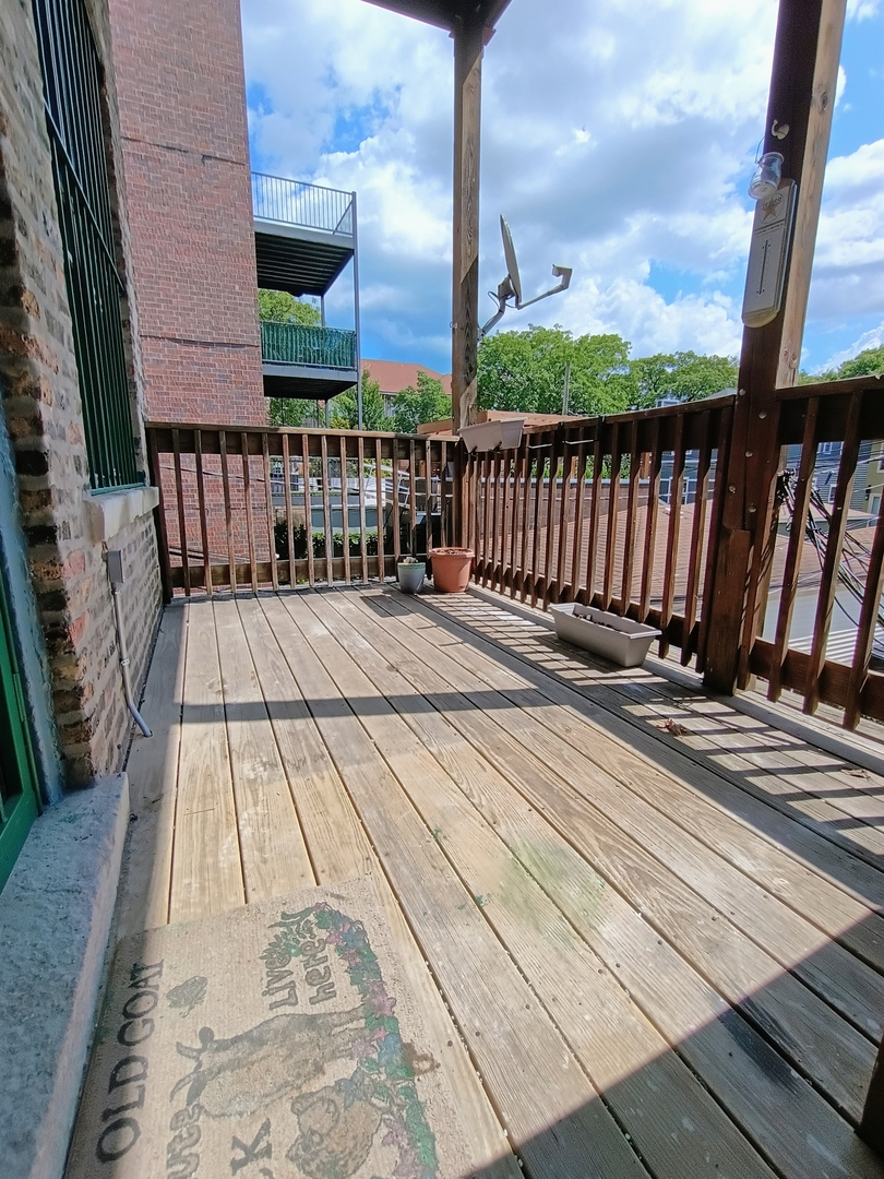 1911 W Belmont Avenue 2r Property Photo 15