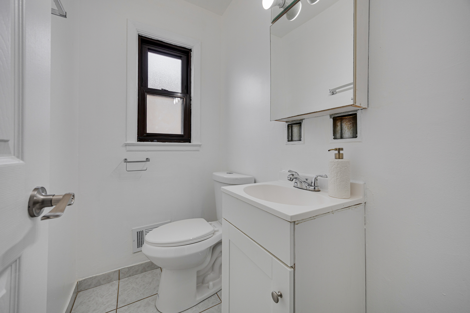 1250 N Wheeling Road Property Photo 15