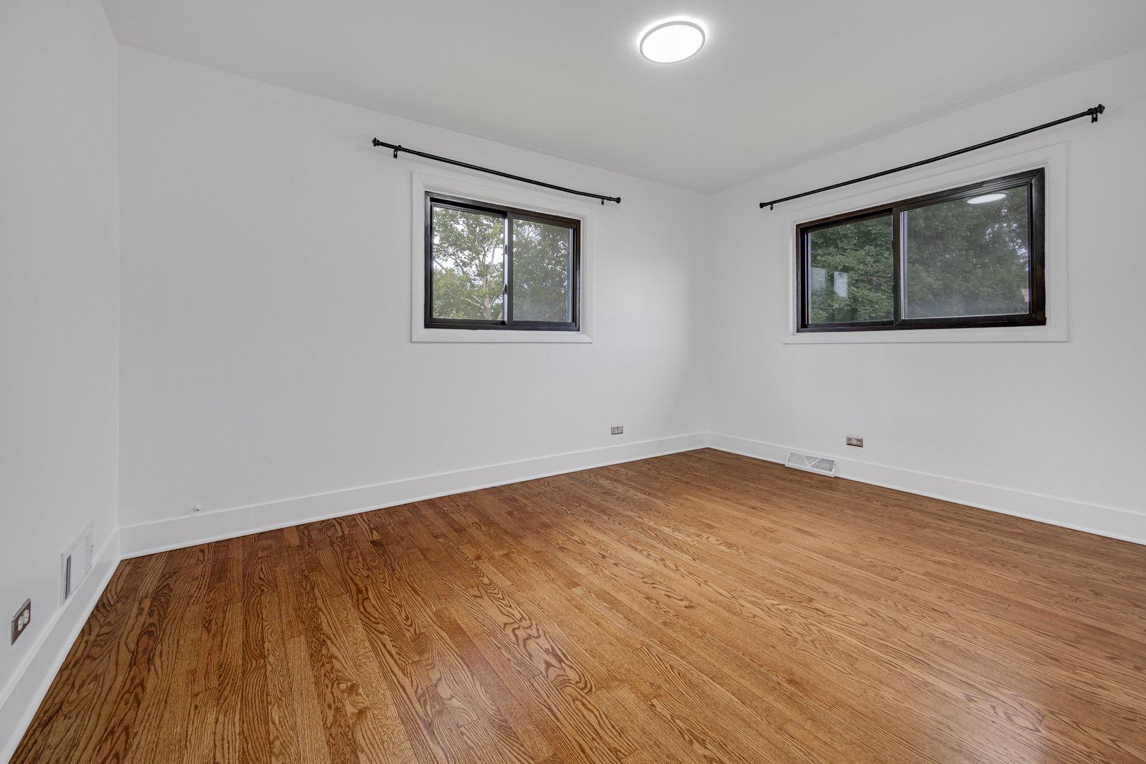 1250 N Wheeling Road Property Photo 17