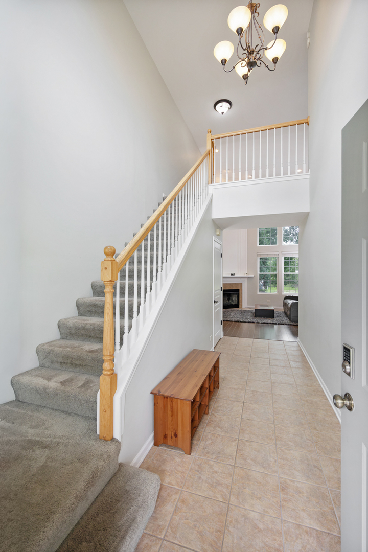 2826 Peachtree Circle Property Photo 3
