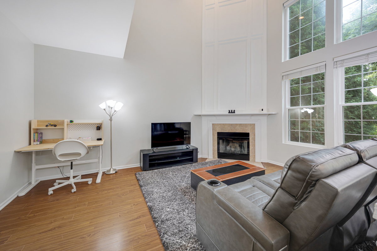 2826 Peachtree Circle Property Photo 4