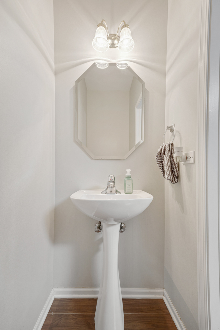 2826 Peachtree Circle Property Photo 12