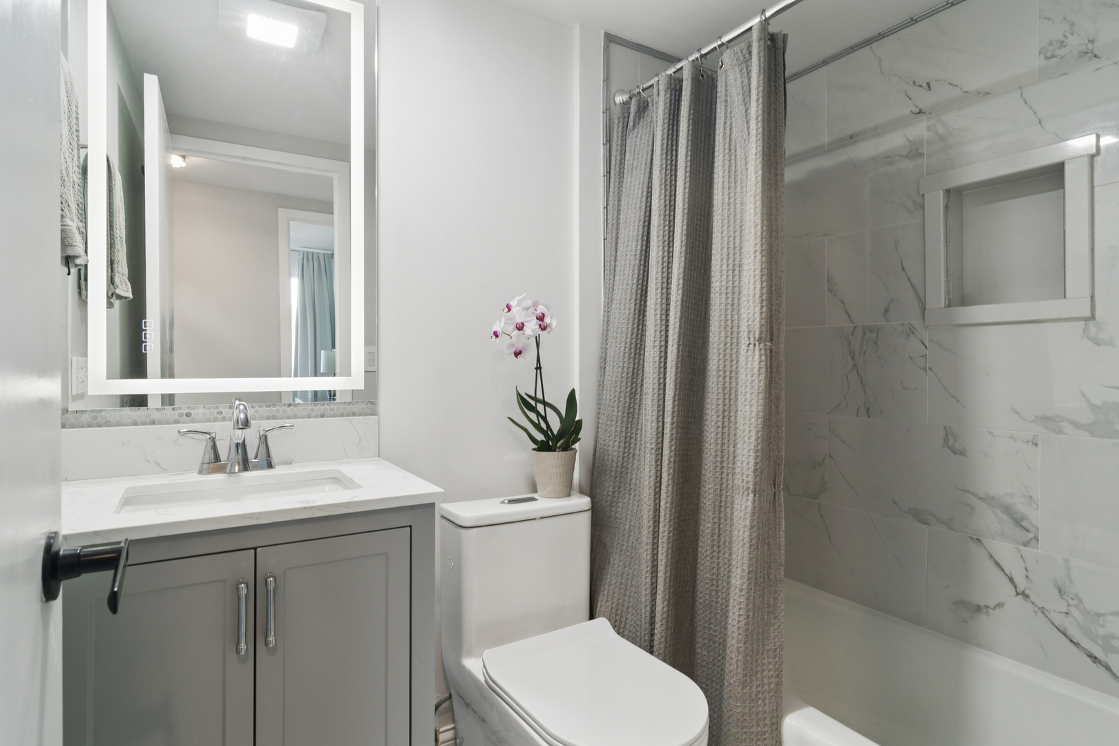 1301 N Western Avenue 231 Property Photo 25