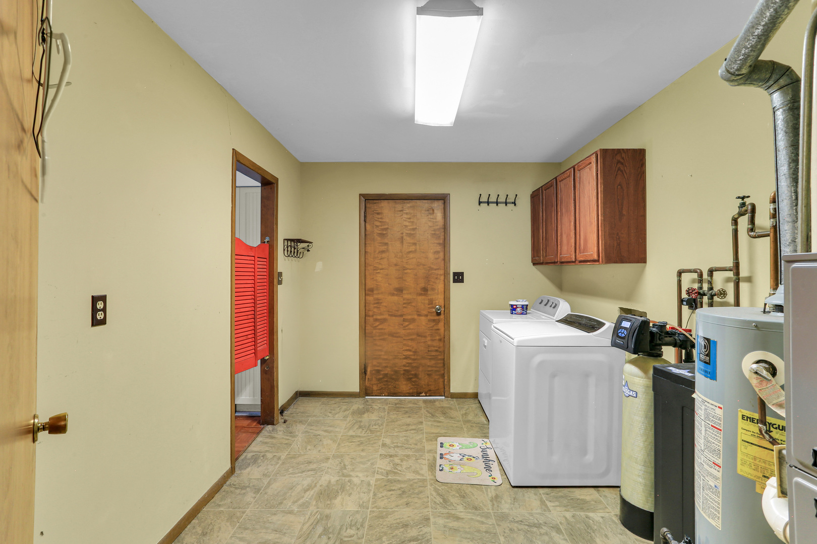 222 E Beech Street Property Photo 20