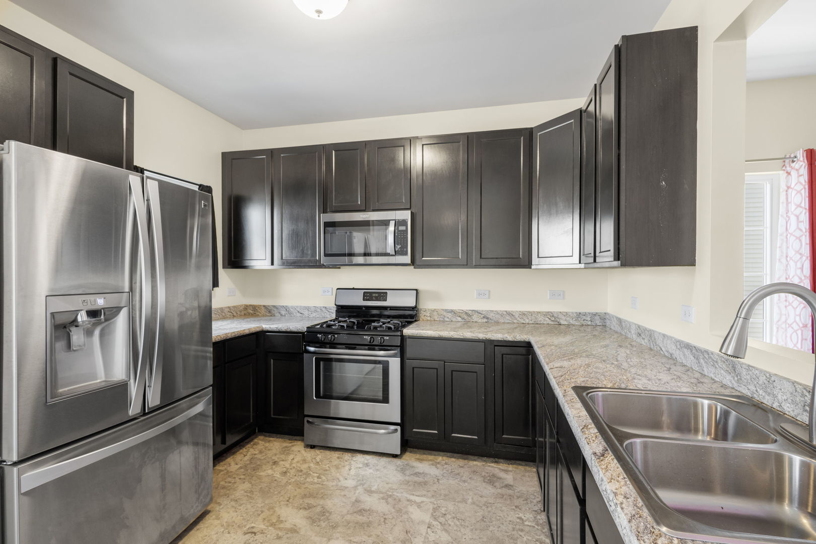 1476 Manning Avenue Property Photo 8