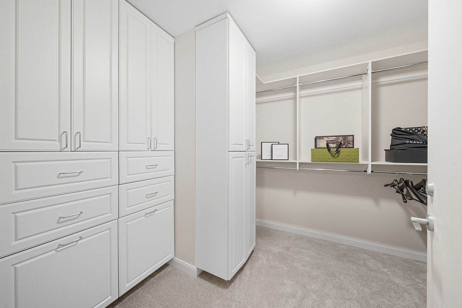 60 E Monroe Street 5601 Property Photo 22