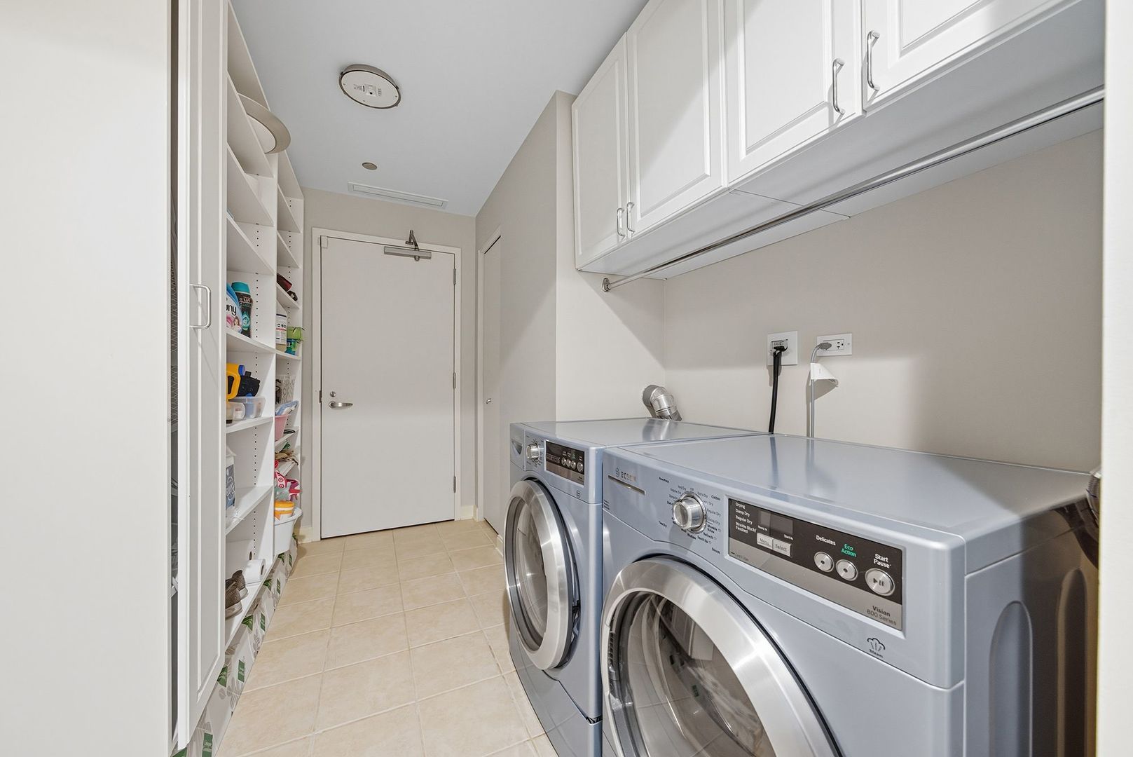 60 E Monroe Street 5601 Property Photo 23
