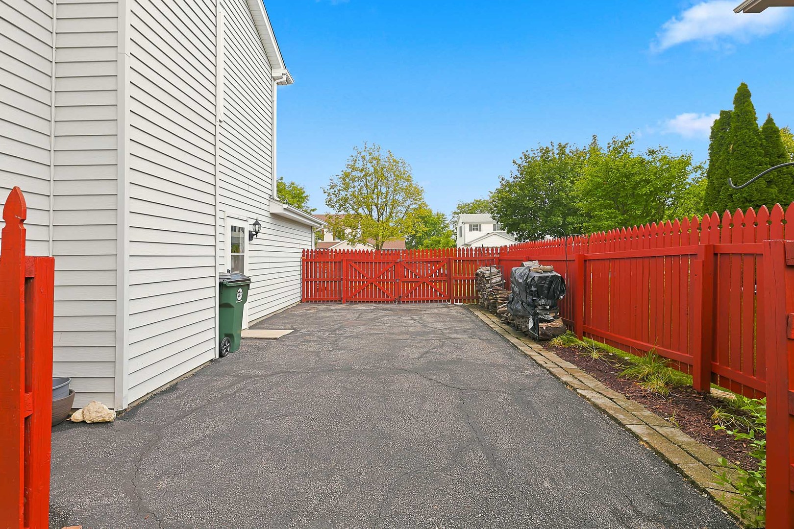 820 Southwick Drive Property Photo 35