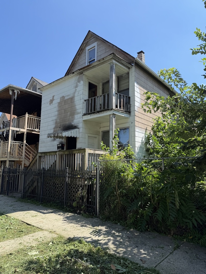 321 E 116th Street Property Photo 1