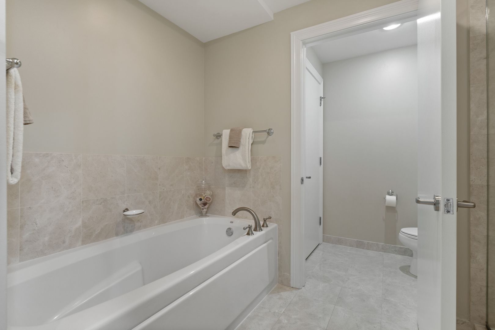 310 S Michigan Avenue 1100 Property Photo 17
