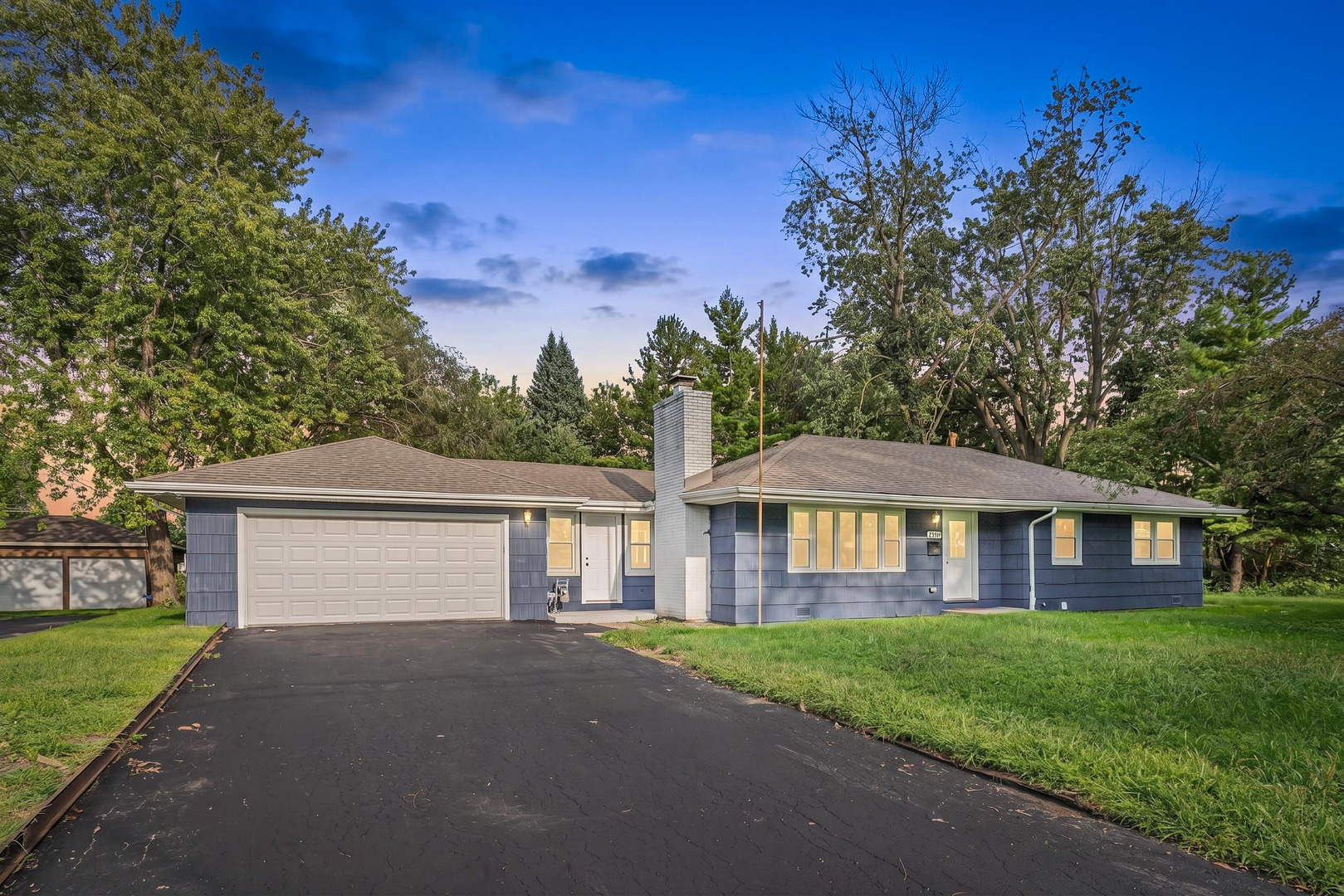 16037 Evans Avenue Property Photo