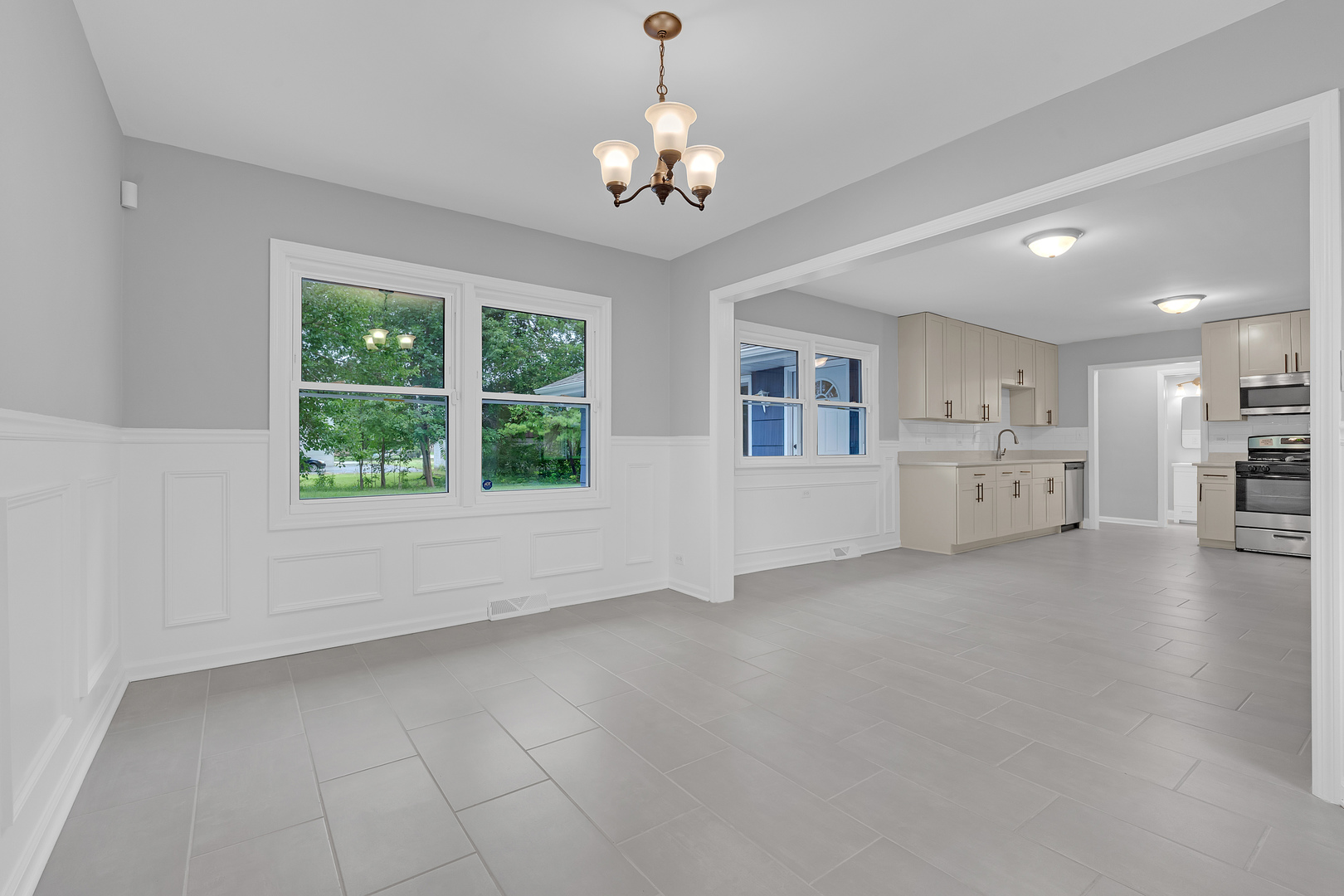 16037 Evans Avenue Property Photo 5
