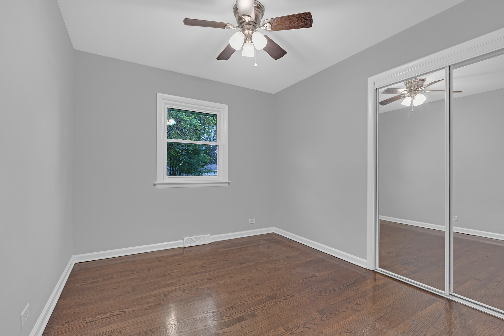 16037 Evans Avenue Property Photo 19