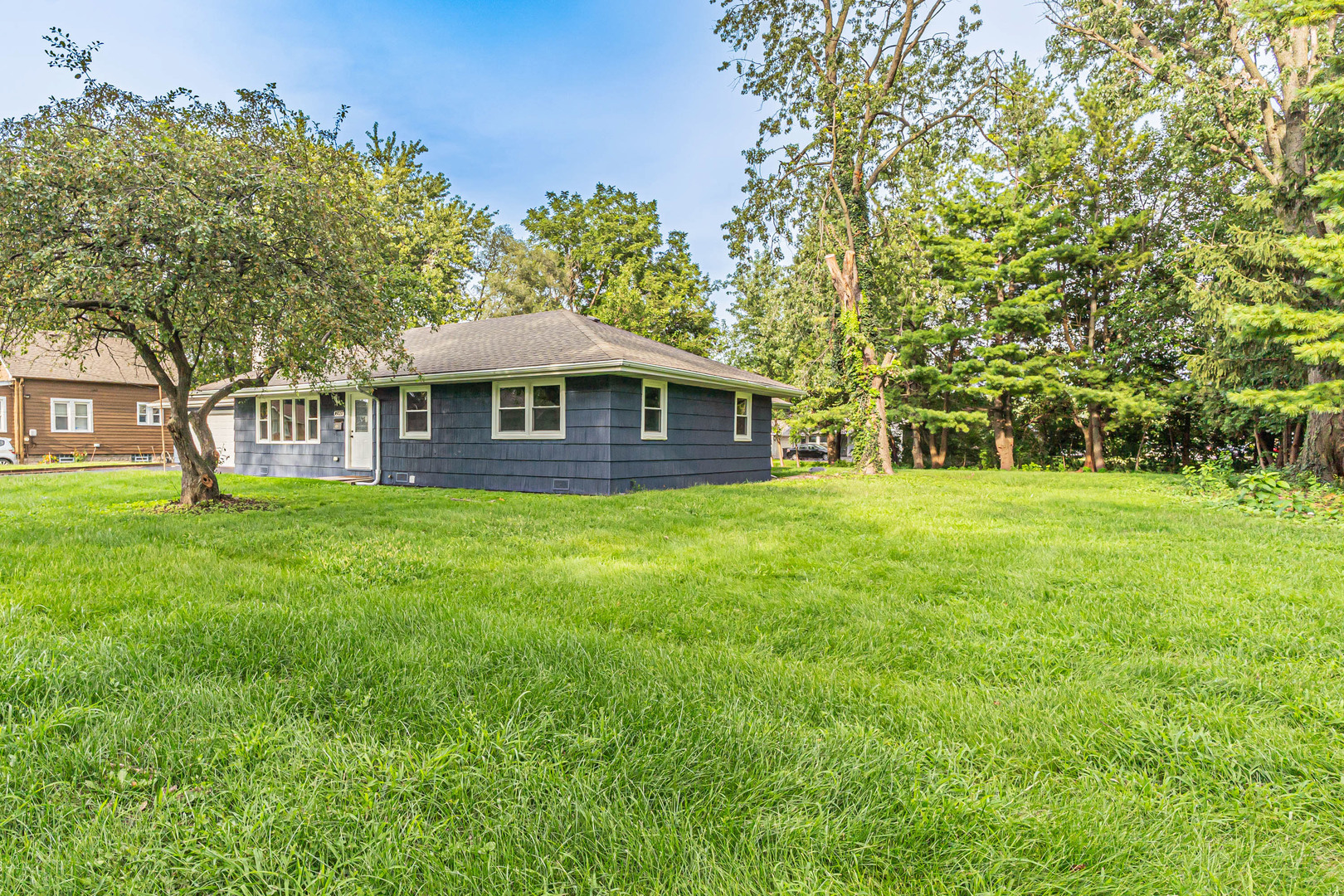 16037 Evans Avenue Property Photo 20