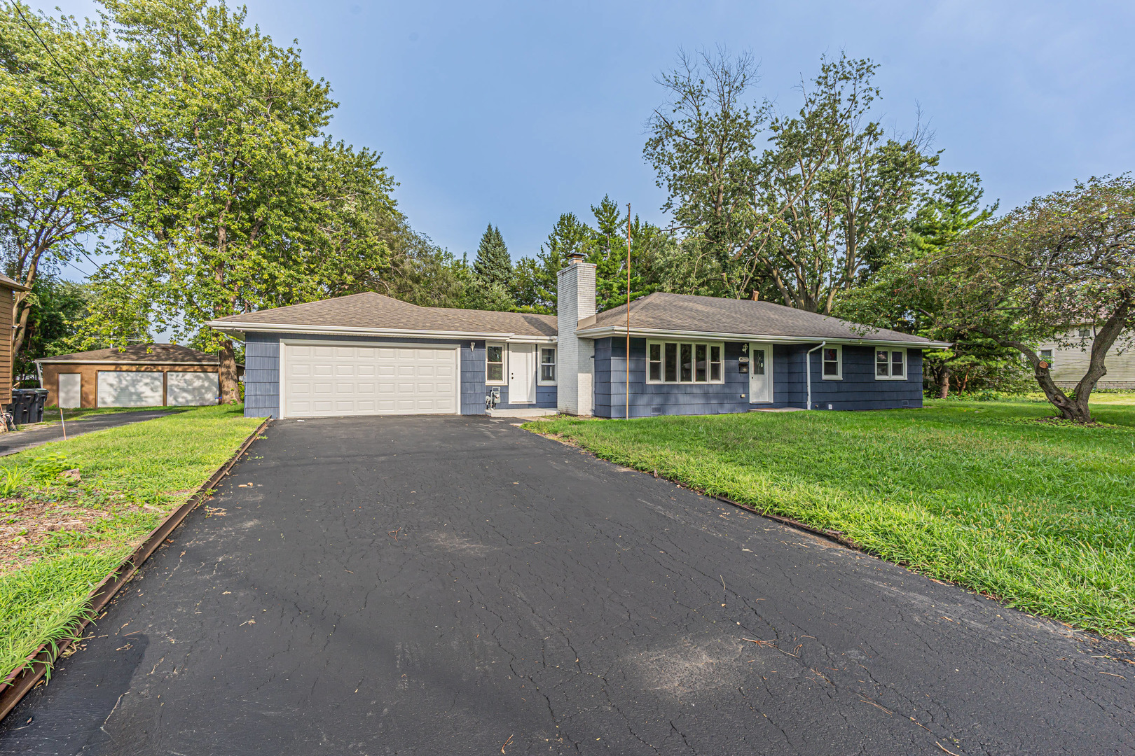 16037 Evans Avenue Property Photo 27