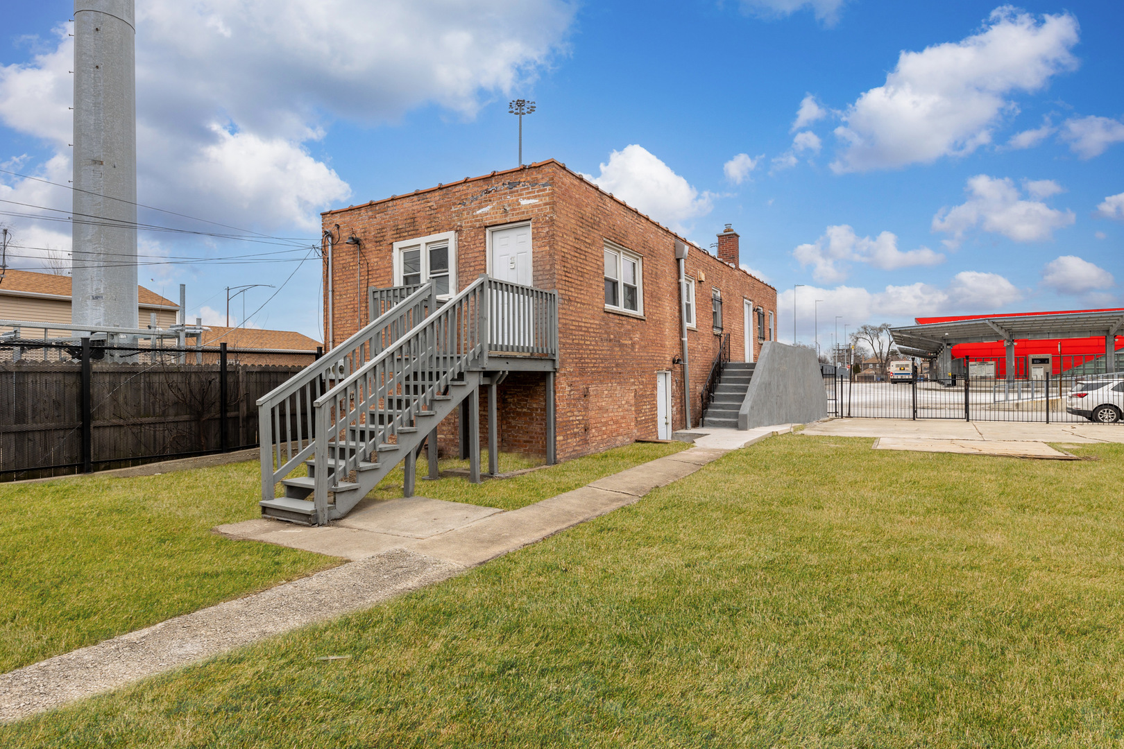 9422 S Lafayette Avenue Property Photo 11