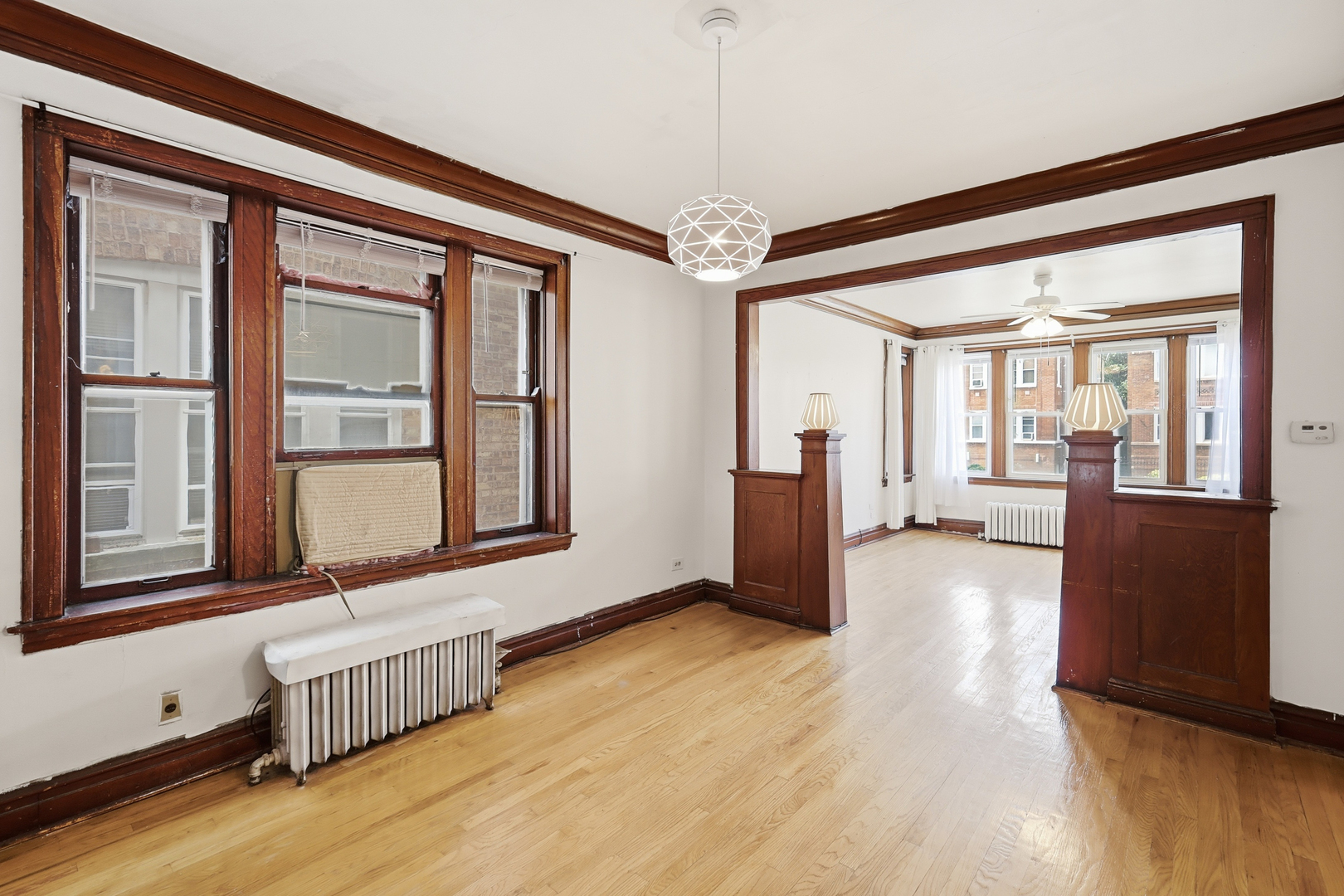 6641 S Fairfield Avenue Property Photo 4
