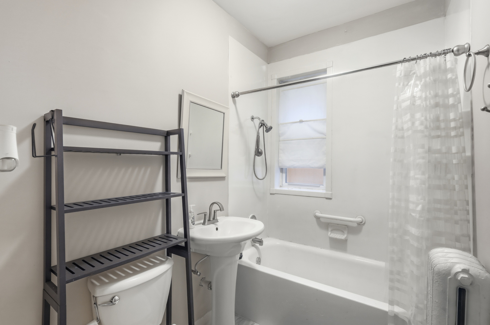 6641 S Fairfield Avenue Property Photo 10