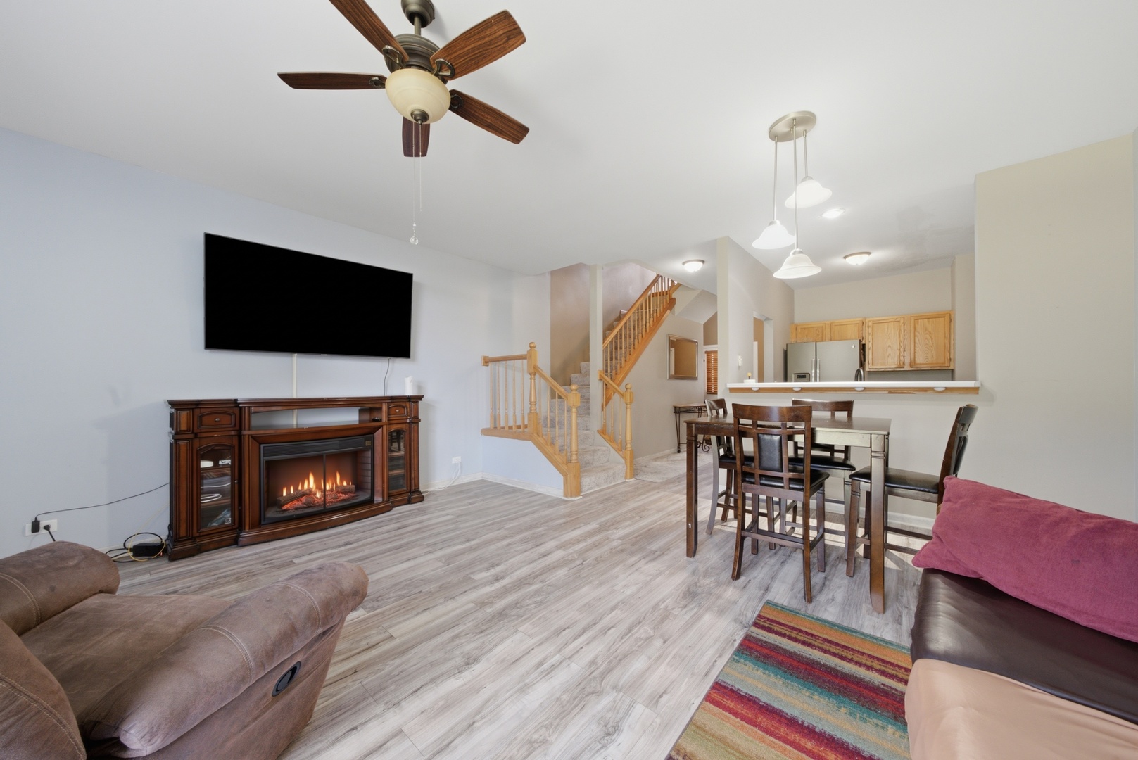 209 Oxford Court Property Photo 4
