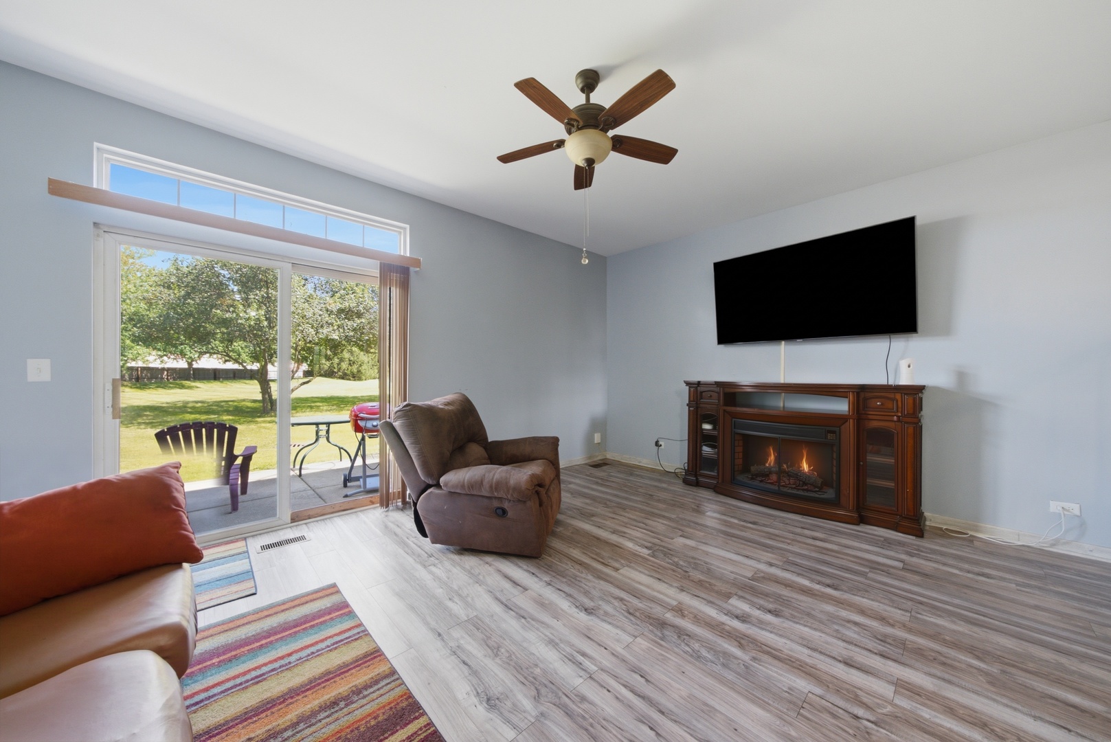 209 Oxford Court Property Photo 5