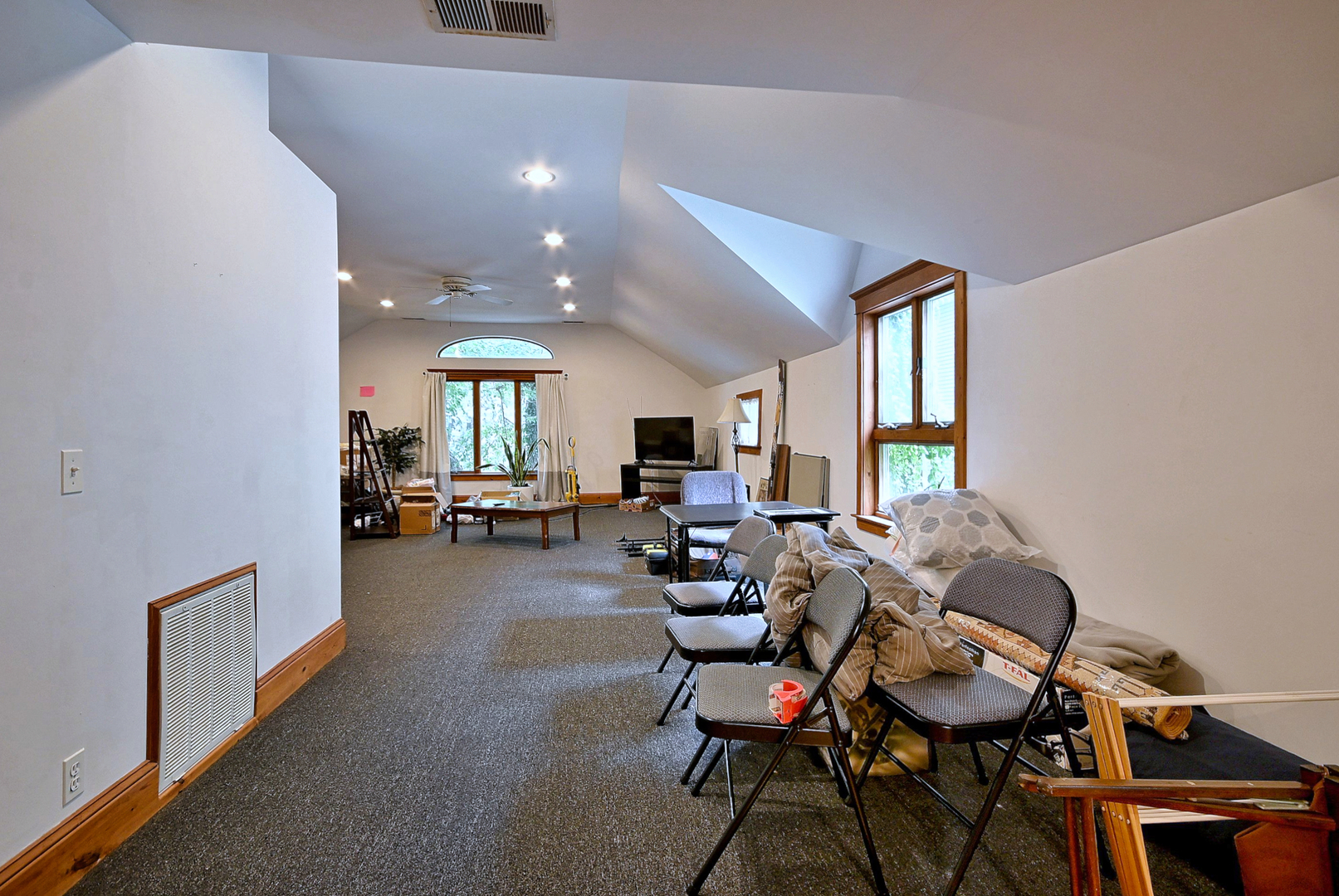 2724 N Racine Avenue 2 Property Photo 6