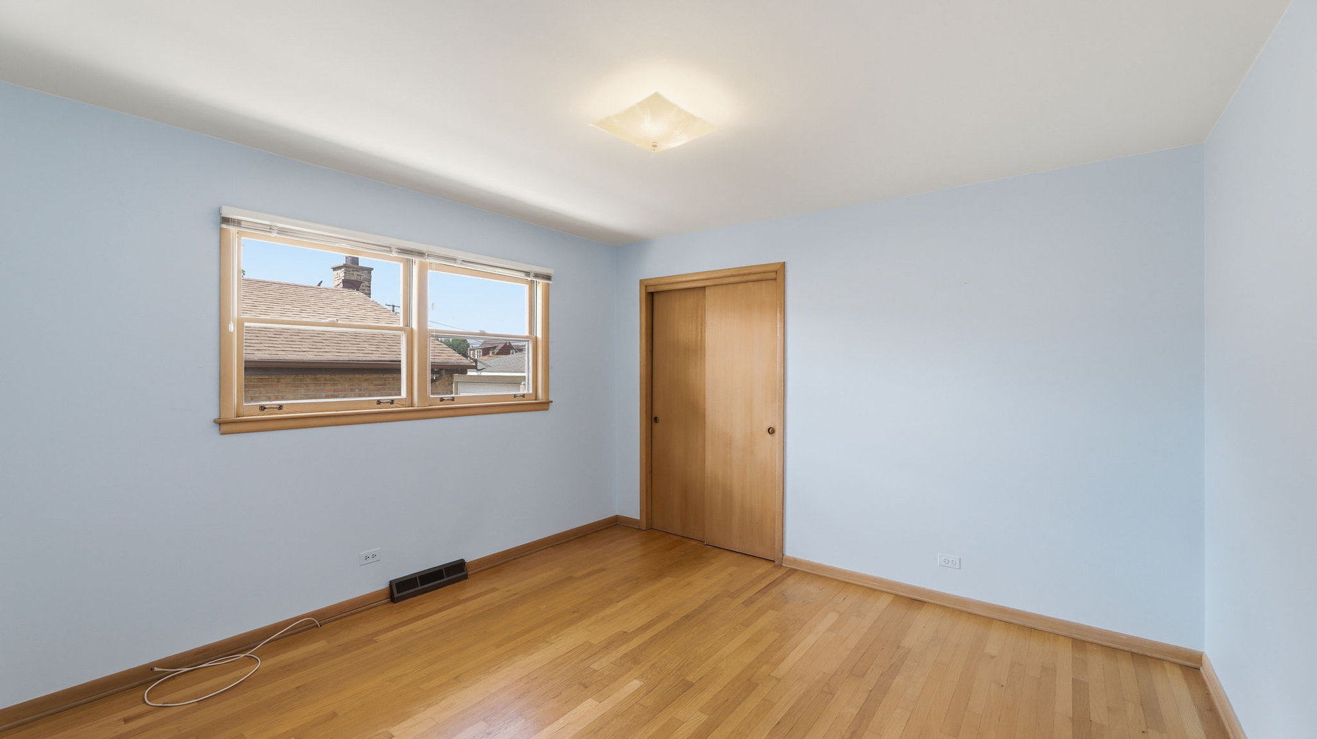 2844 W 99th Street Property Photo 6