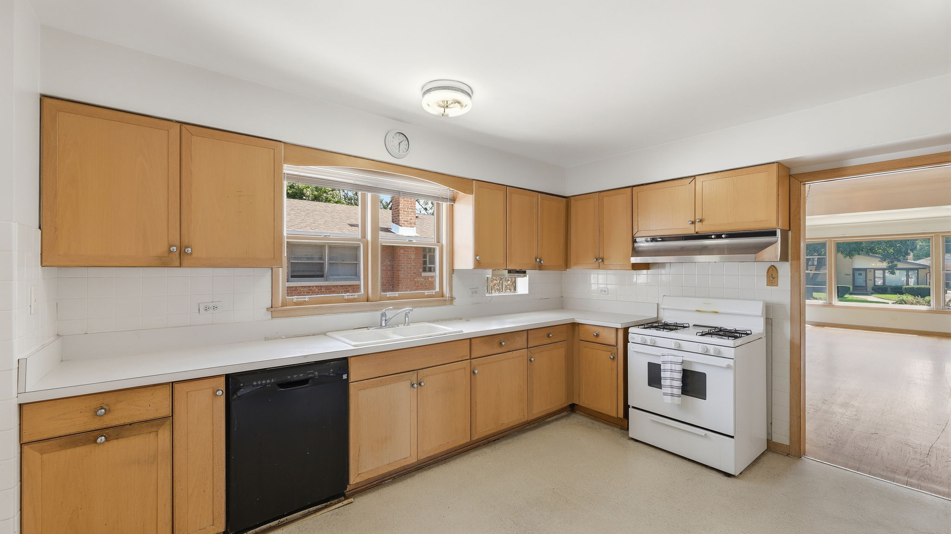 2844 W 99th Street Property Photo 8
