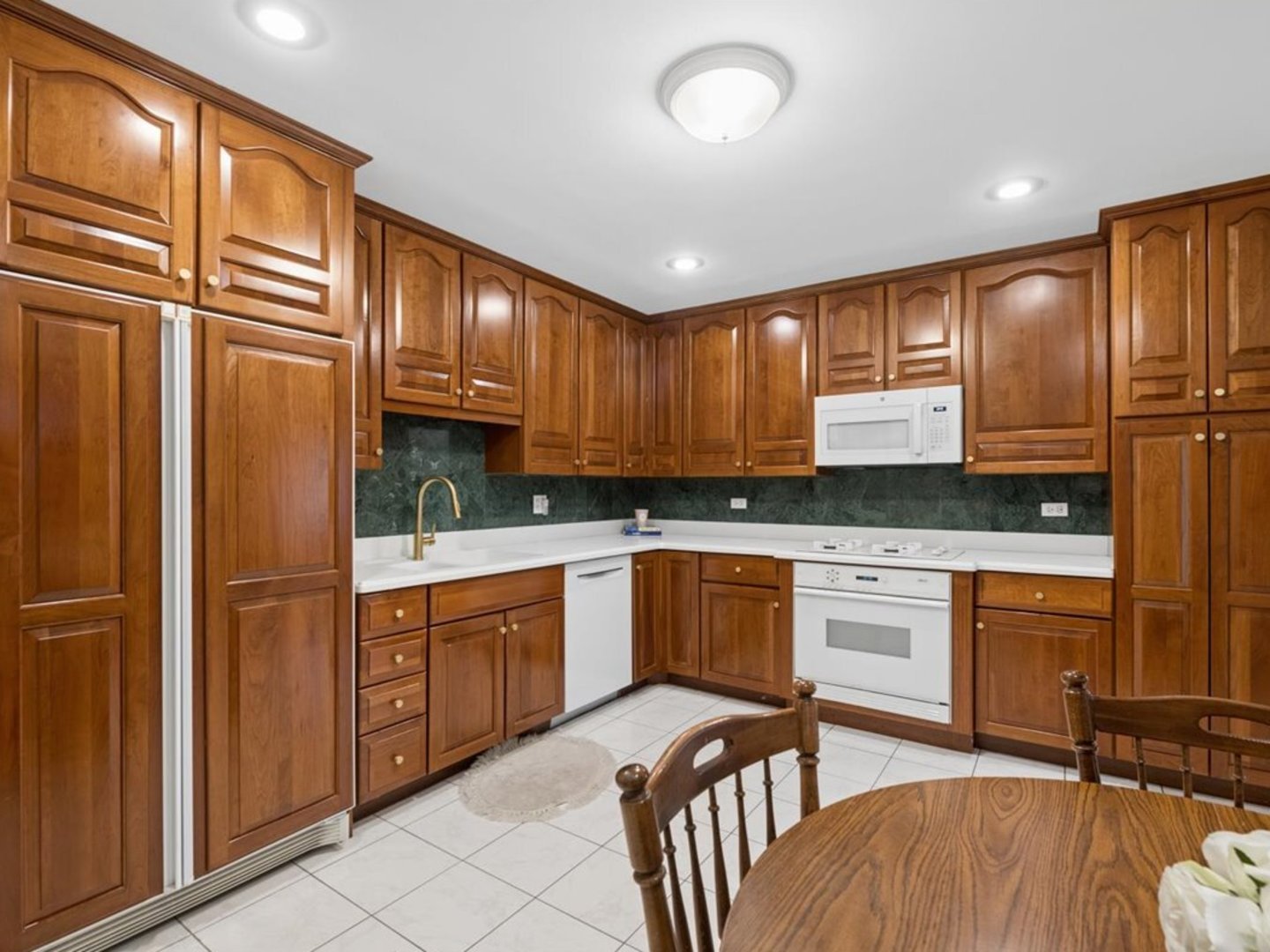 845 N Merrill Street Property Photo 4