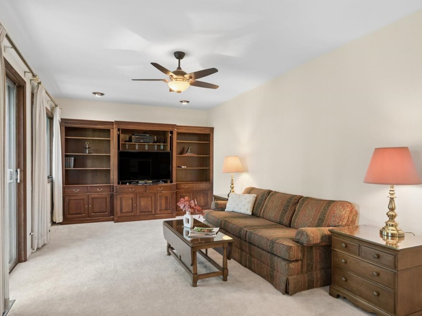 845 N Merrill Street Property Photo 7