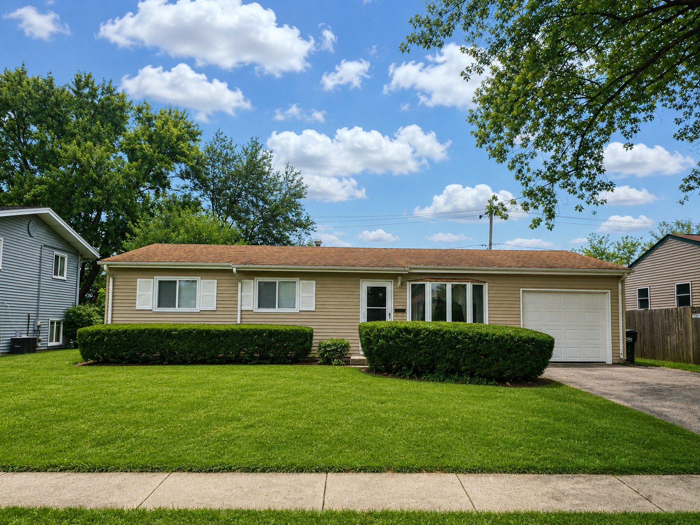 1180 Larkdale Row Property Photo 1