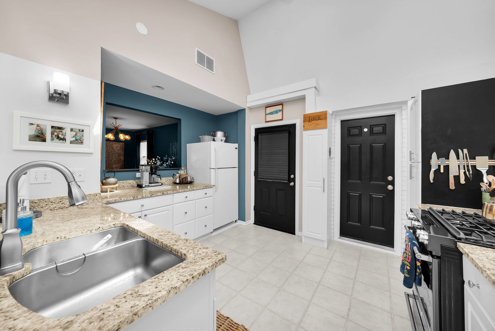 485 Porter Avenue Property Photo 15
