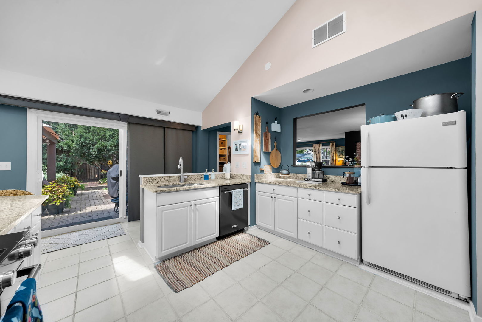 485 Porter Avenue Property Photo 17