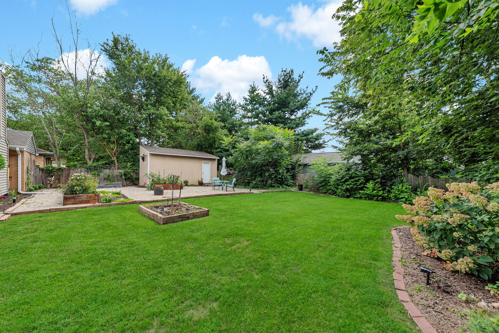485 Porter Avenue Property Photo 38
