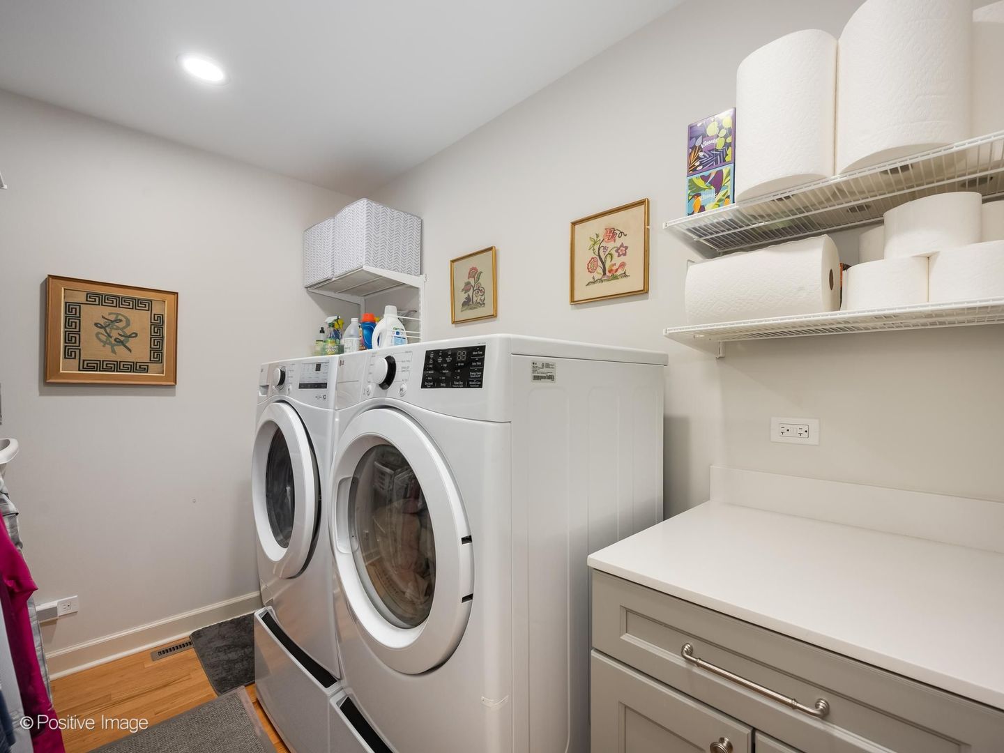 1049 Wheaton Oaks Drive Property Photo 16