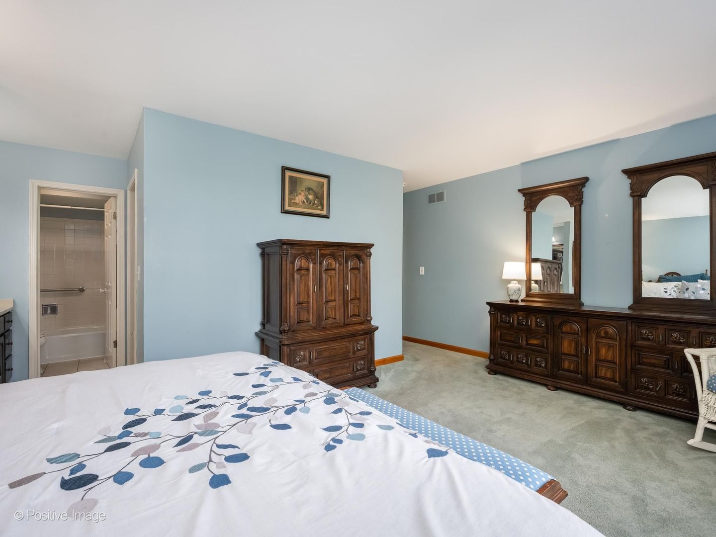 1049 Wheaton Oaks Drive Property Photo 18