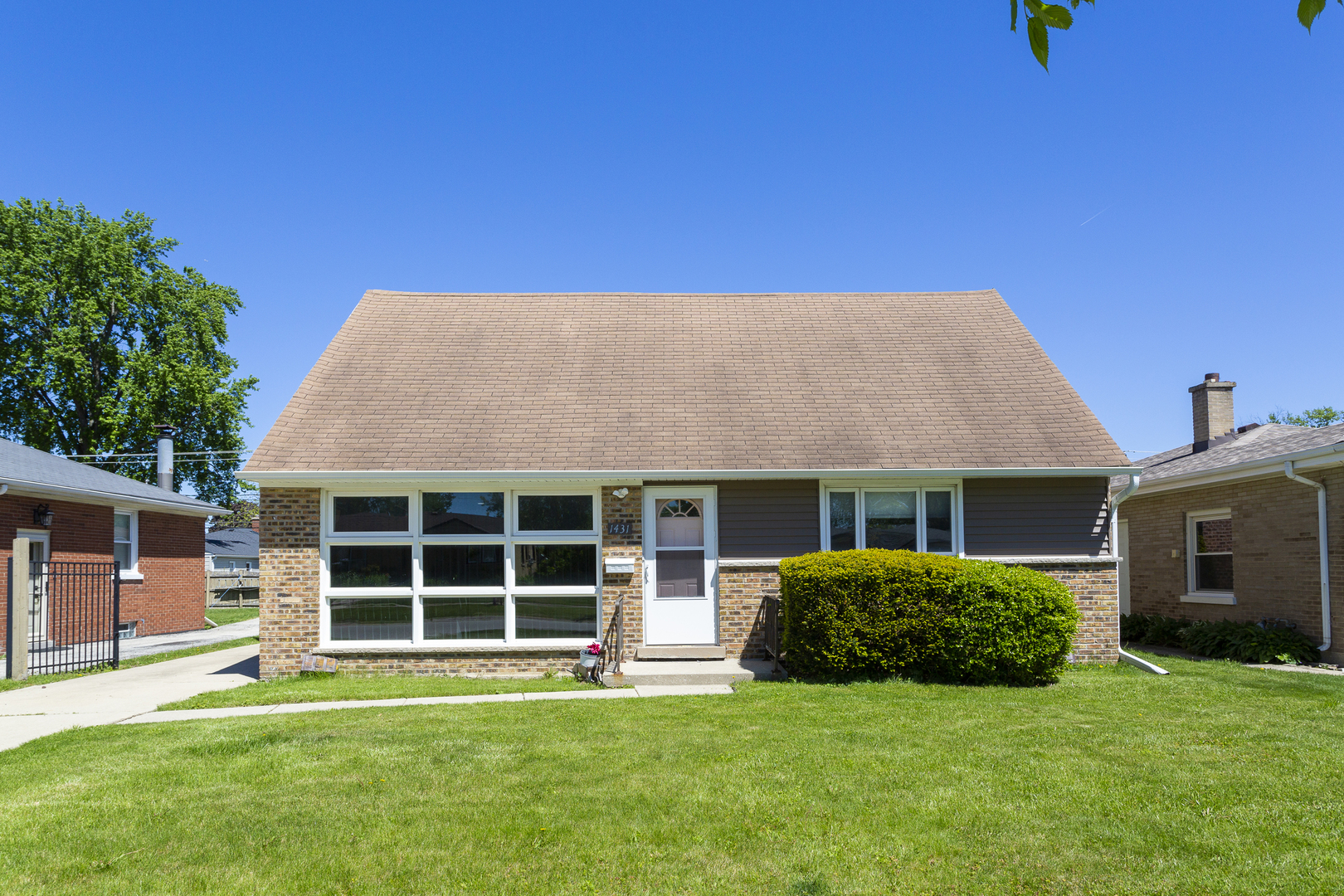 1431 Mandel Avenue Property Photo 1