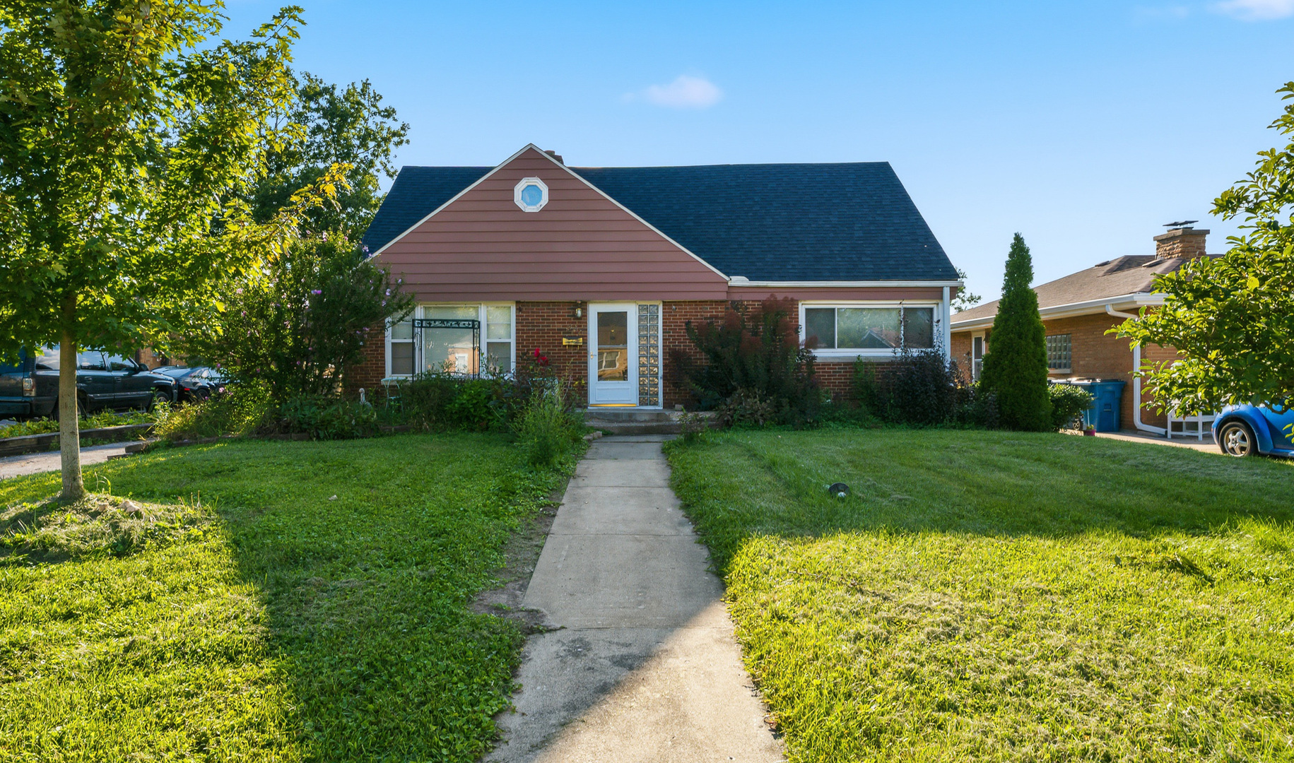 842 N Memorial Drive Property Photo 1
