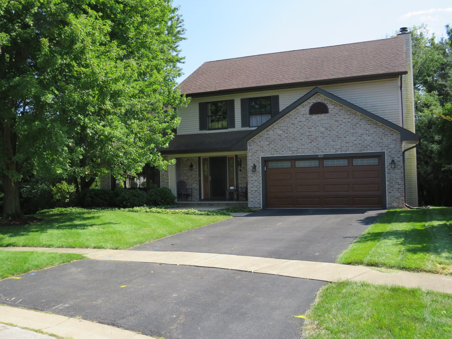 223 Buckingham Drive Property Photo 1