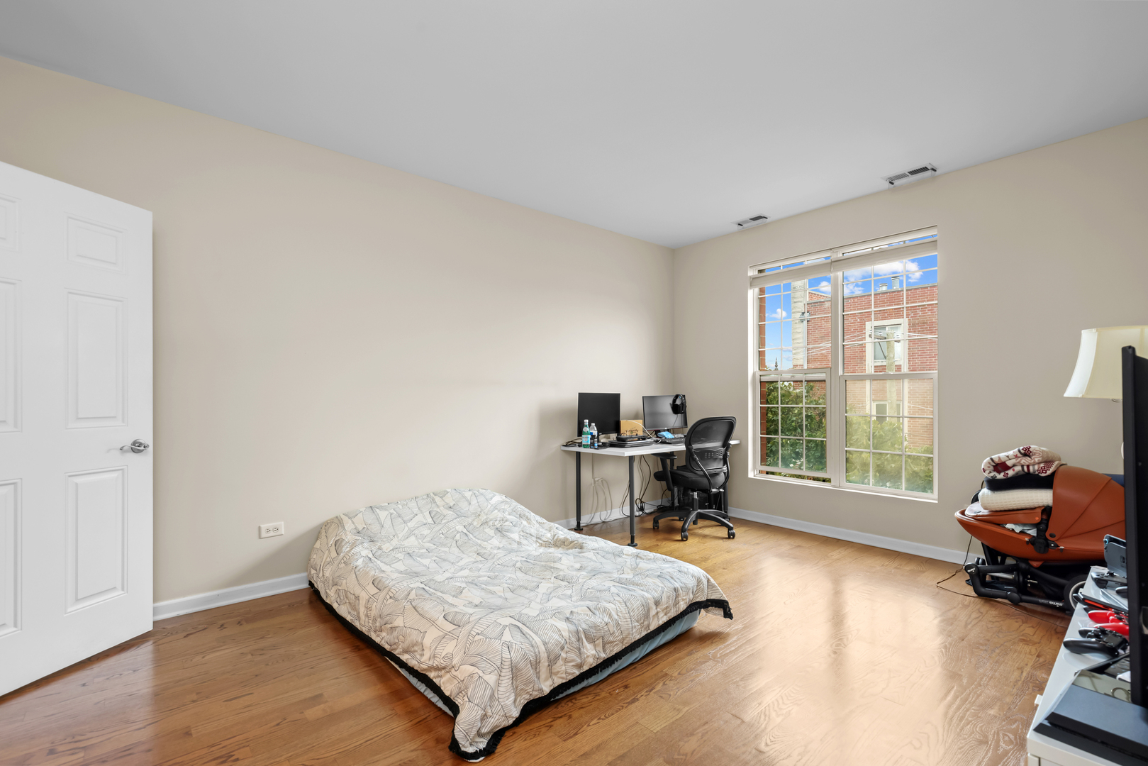 5300 N Lincoln Avenue 3c Property Photo 15