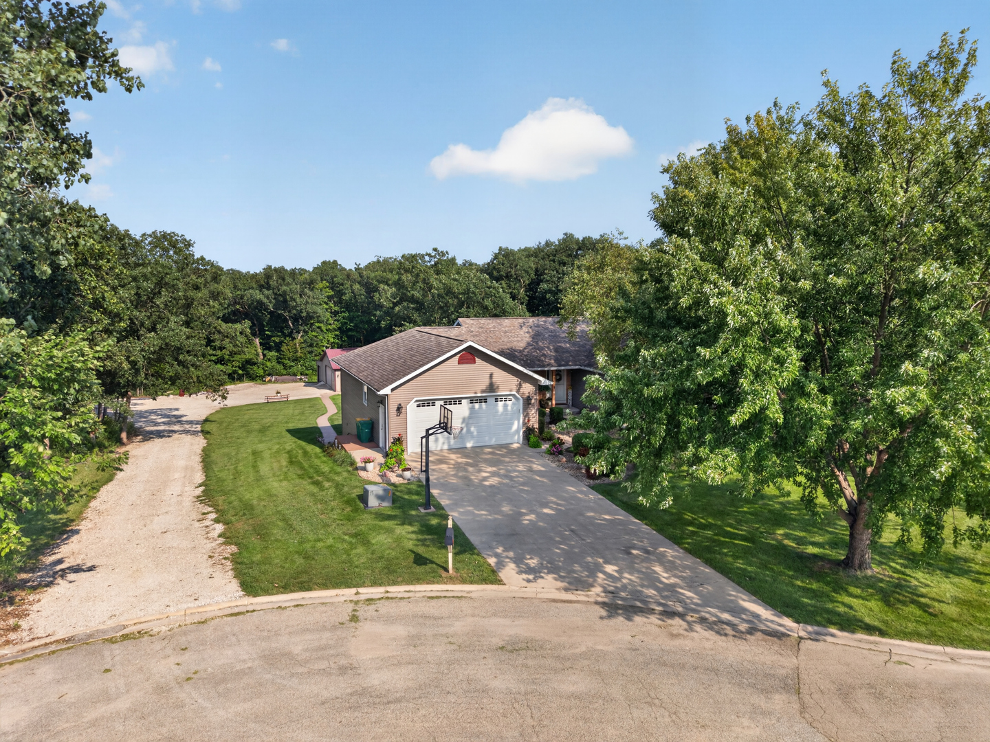 1119 Carter Street Property Photo 3