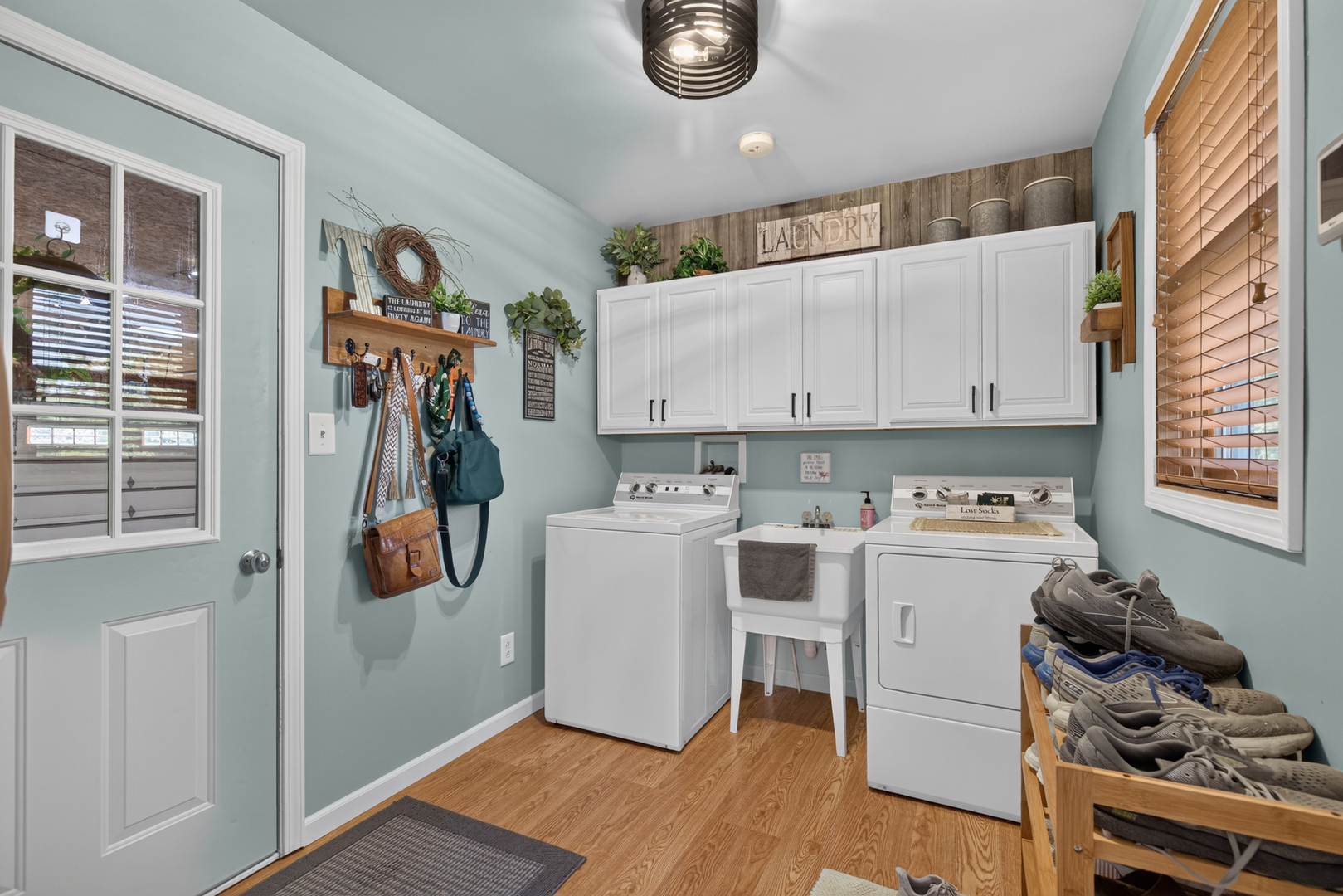 1119 Carter Street Property Photo 31