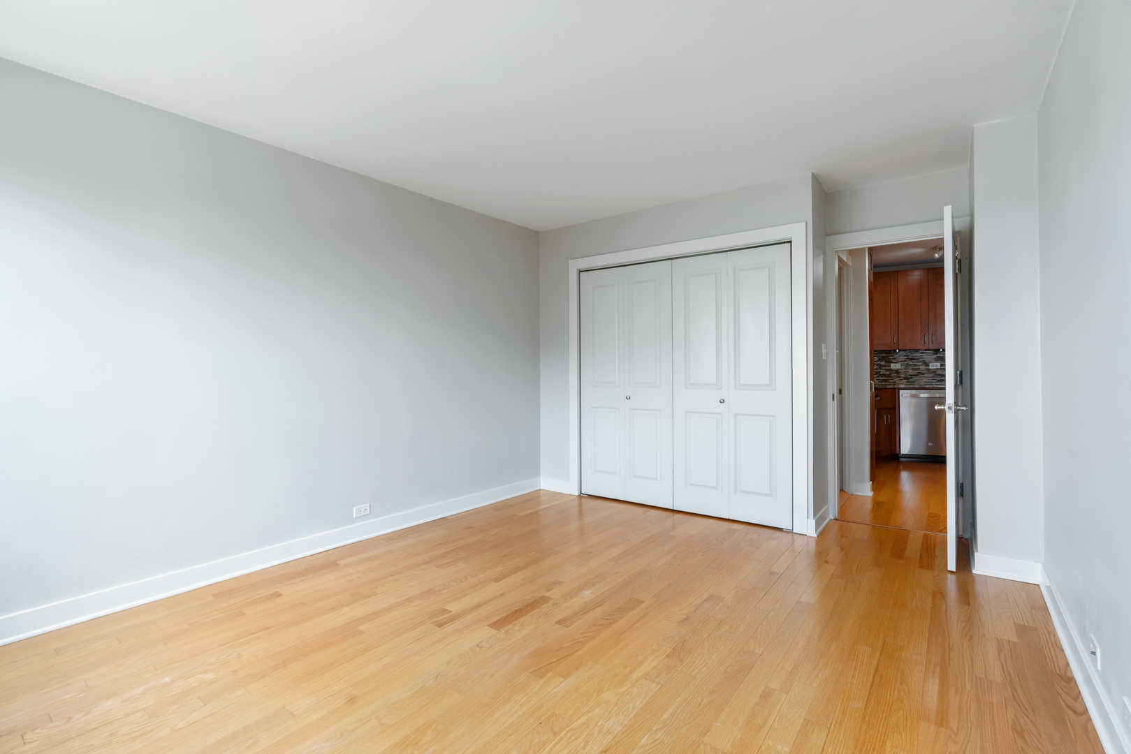 2930 N Sheridan Road 1605 Property Photo 13