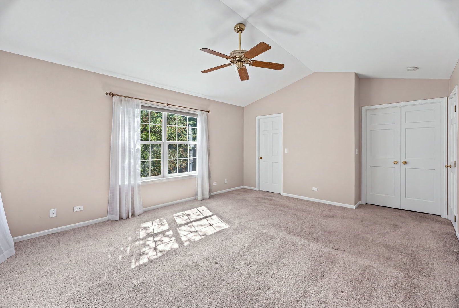 1301 Filly Lane Property Photo 12