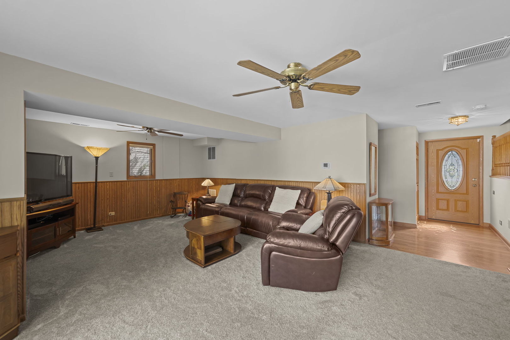 1476 Worden Way Property Photo 5