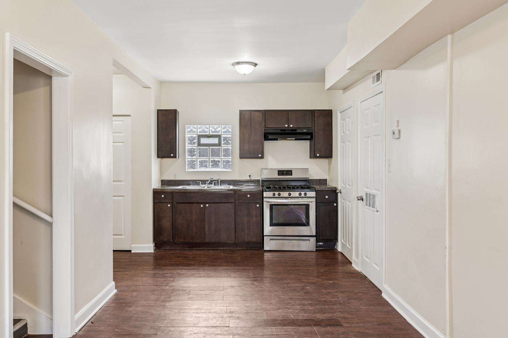 8725 S Constance Avenue Property Photo 3