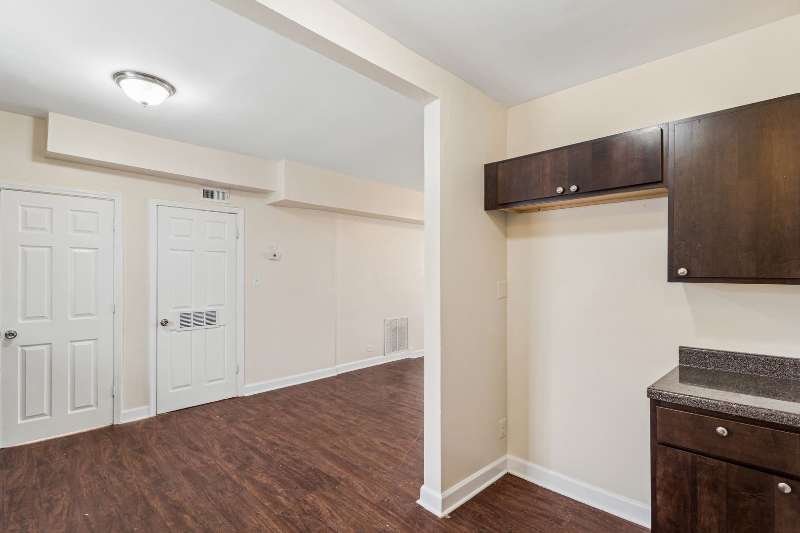 8725 S Constance Avenue Property Photo 5