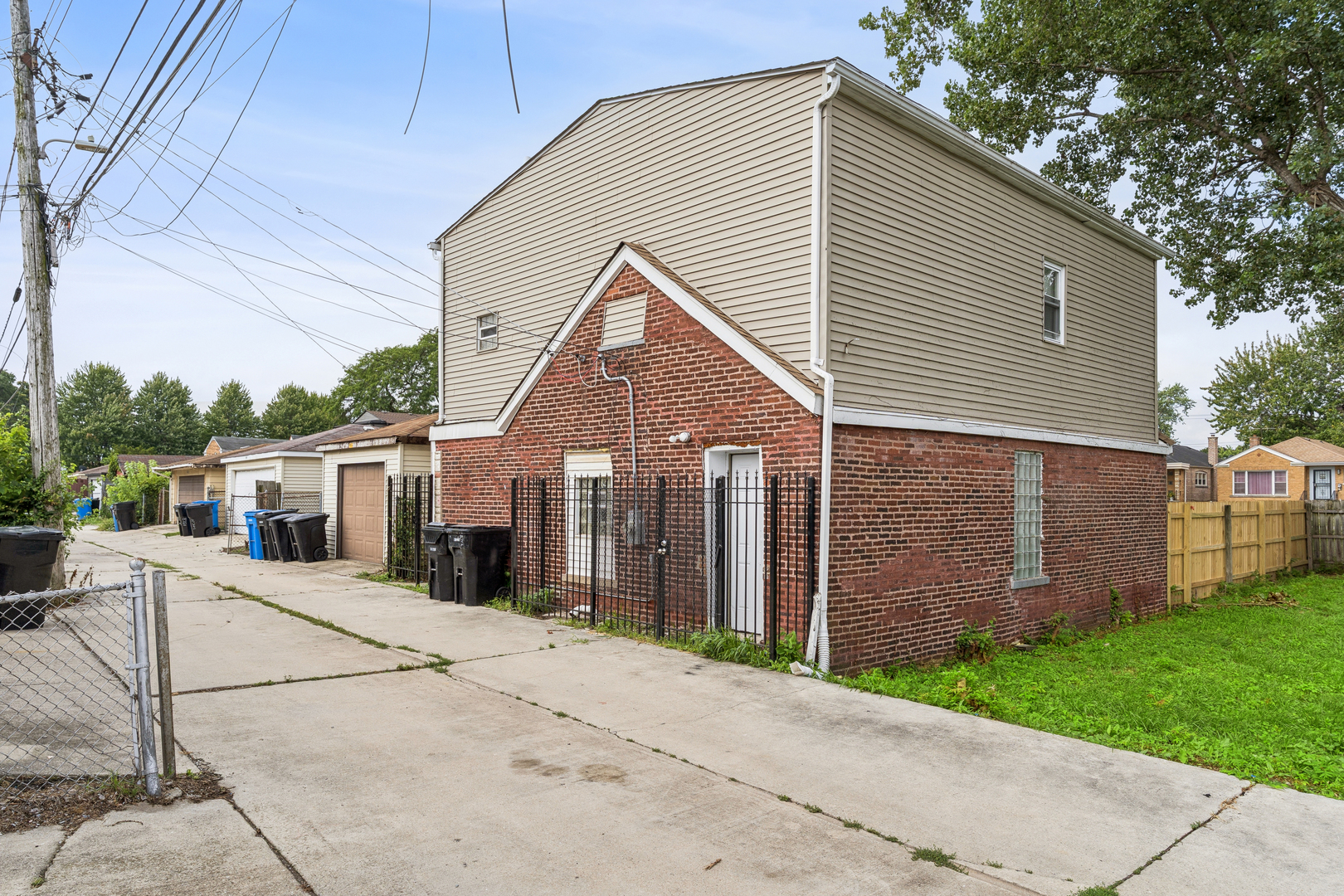 8725 S Constance Avenue Property Photo 17