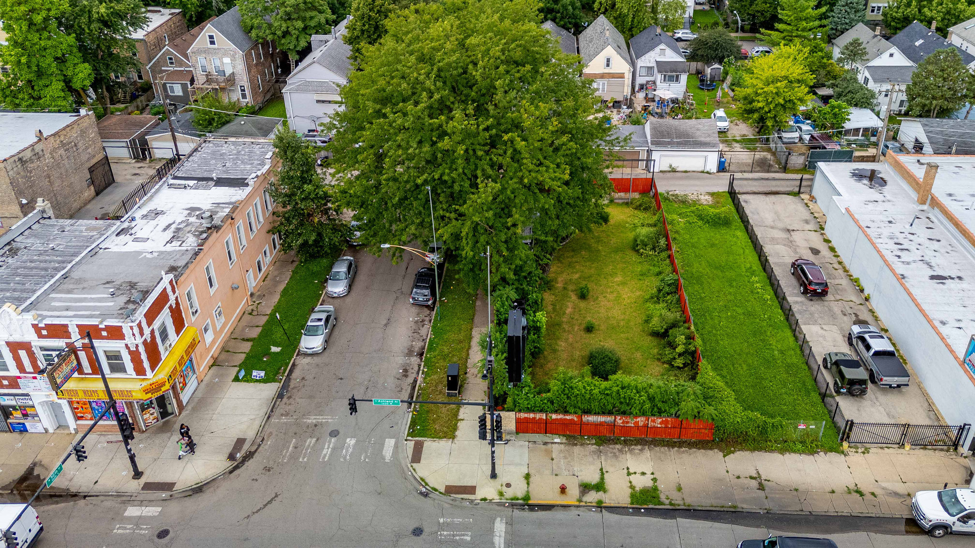 4948 S Ashland Avenue Property Photo 2